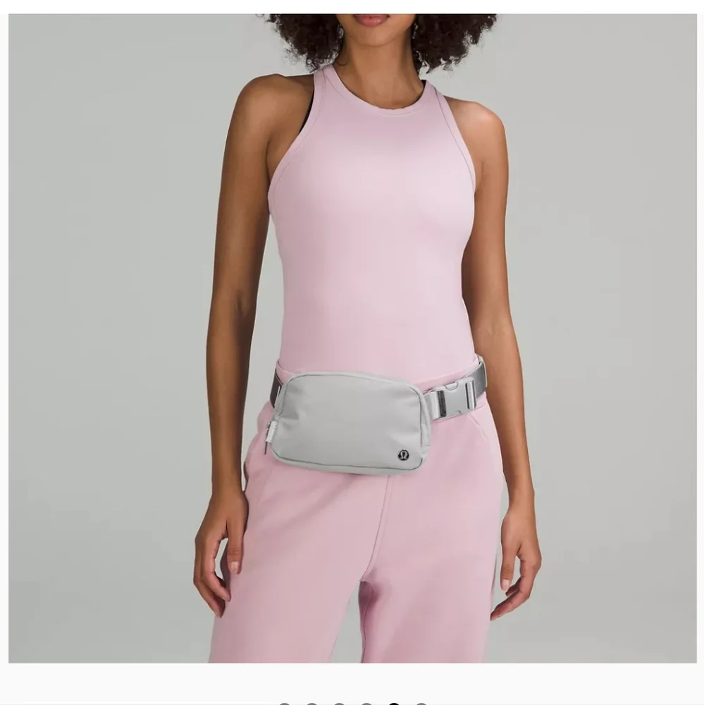🆕 RARE LULULEMON EVERYWHERE BELT BAG (SILVER DROP/WHITE WORDMARK) - NEW COLOR